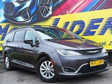 Chrysler Pacifica II 3.6 V6 291KM 2017 Chrysler Pacifica 2,5 roku w PL, Bezwypadkowy