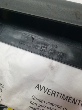 ULOŽENÍ AIRBAG SPOLUJEZDCE VW T4 701880202