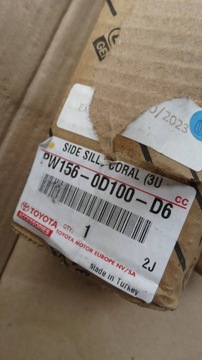 LIŠTA DVEŘE LEVÉ + PRAVÁ PW156-0D100-D6 TOYOTA YARIS IV 3 KUSY