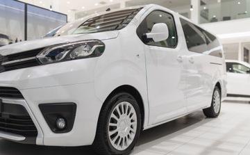 Toyota 2023 Toyota Proace Verso Verso 2.0 D4-D Long Business Aut. 2.0 Diesel 177KM, zdjęcie 32