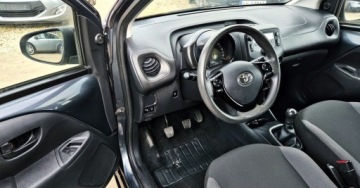 Toyota Aygo II Hatchback 3d Facelifting 1.0 VVT-i 72KM 2021 Toyota Aygo BENZYNA KLIMA 5 drzwi super oakzja POLECAMY Benzyna, zdjęcie 30