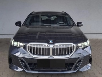 BMW Seria 5 G90-91 Touring 2.0 520d 197KM 2024 BMW Seria 5 Touring 520d Sport Combi 2.0 (197KM) 2024, zdjęcie 1