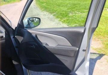 Citroen C4 Picasso II Picasso 1.6 BlueHDi 120KM 2016 Citroen C4 Picasso Citroen C4 Picasso 1.6 Diesel 120KM, zdjęcie 14