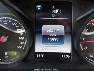 Mercedes Klasa C W205 2015 Mercedes-Benz Klasa C 2015 Mercedes-Benz C-Class 4dr Sdn C 300 Luxury 4MAT, zdjęcie 6