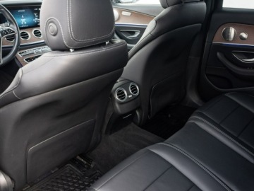 Mercedes Klasa E W213 Limuzyna Facelifting 2.0 220d 200KM 2022 Mercedes E 220 GD2T409#220 d Avantgarde Podgrz.f, zdjęcie 23