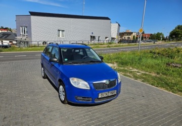 Skoda Fabia II Kombi 1.4 i 16V 85KM 2009 Skoda Fabia 1.4MPi 86KM Kombi Klima 1.4 Benzyna 86KM