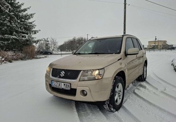 Suzuki Grand Vitara II SUV 2.0 i 16V 140KM 2007 Suzuki Grand Vitara Suzuki Grand Vitara 2.0 De luxe 2.0 Benzyna 140KM, zdjęcie 1