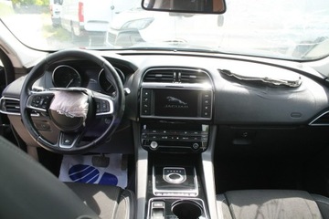 Jaguar F-Pace SUV 3.0 TDV6 300KM 2017 Jaguar F-PACE ROK 2017 POJ 3,0 301 KM, zdjęcie 10