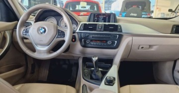 BMW Seria 3 F30-F31-F34 Limuzyna 2.0 328i 245KM 2012 BMW Seria 3 328i 245KM F30 LEDY Modern 2.0 Benzyna 245KM, zdjęcie 17