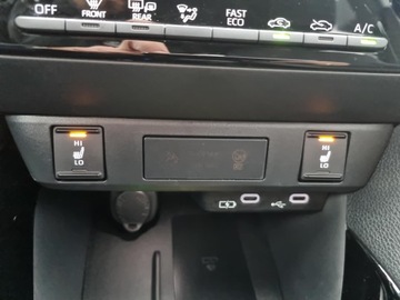 Toyota Yaris IV Hatchback 1.5 Hybrid Dynamic Force 116KM 2024 Toyota Yaris Hybrid 1.5 Style IV (2020-) Hybrid 1., zdjęcie 21