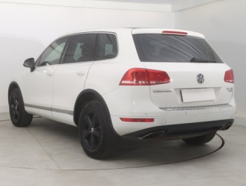 Volkswagen Touareg II SUV 3.0 V6 TDI BlueMotion  245KM 2014 VW Touareg 3.0 TDI, Salon Polska, Serwis ASO, zdjęcie 3