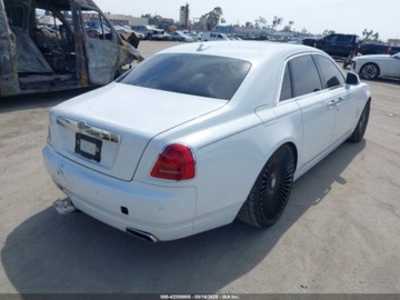 Rolls-Royce 2014 Rolls-Royce Ghost 2014 6.6l 6.6 Benzyna 563KM, zdjęcie 5