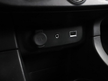 Citroen C3 III Hatchback 1.2 PureTech 82KM 2017 Citroen C3 klimatyzacja multifunkcja czujniki, zdjęcie 24