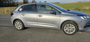 Citroen C4 II Hatchback 5d Facelifting 1.2 PureTech 130KM 2017 Citroen C4 111tys km, zdjęcie 1