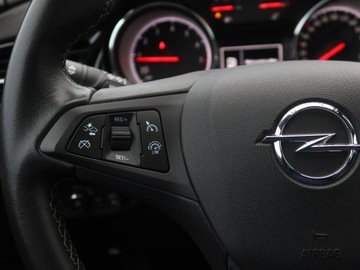 Opel Insignia II Sports Tourer 1.5 Turbo 165KM 2018 Opel Insignia 1.5 Turbo, Salon Polska, zdjęcie 16