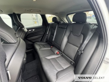 Volvo XC60 II 2025 Volvo XC 60 B5 B AWD Plus Dark | Serwis ASO | Harm, zdjęcie 30