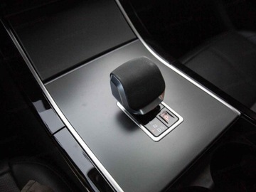 Land Rover Range Rover Velar SUV Plug -In Facelifting 2.0 P400e 404KM 2025 Range Rover Velar P400e Dynamic SE 2.0 (404KM) 2025, zdjęcie 8