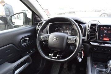 Citroen C5 Aircross SUV 1.2 PureTech 130KM 2019 Citroen C5 Aircross SalonPL 130KM PureTech LIVE Klimatyzacja 2-strefowa17, zdjęcie 9