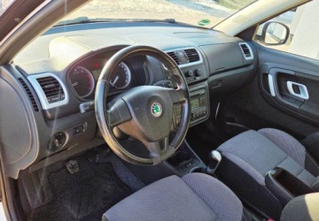 Skoda Fabia II Hatchback 1.2 i HTP 12V 70KM 2008 Skoda Fabia 1,2 Ben Klima 1.2 Benzyna 70KM, zdjęcie 5