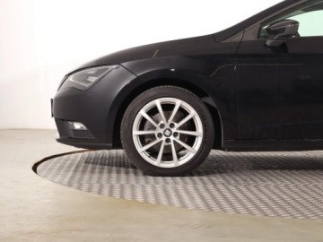 Seat Leon III ST 1.6 TDI CR 105KM 2014 Seat Leon 1.6 TDI, 4X4, Klima, Klimatronic, zdjęcie 12