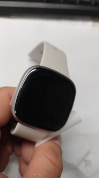 Умные часы Fitbit Sense 2, серые