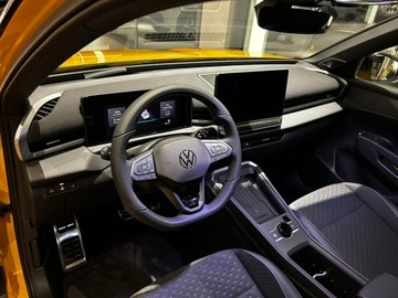 Volkswagen T-Roc I SUV Facelifting 1.5 TSI ACT 150KM 2025 Volkswagen T-Roc R-line 1.5 eTSI 150 KM DSG, zdjęcie 4