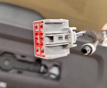 KOMPLETNÍ VÍKO KUFRU KRYT KUFRU ELEKTRICKÁ VOLVO XC90 BARVA 707