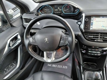 Peugeot 2008 I SUV Facelifting 1.2 PureTech 110KM 2016 Peugeot 2008 Lift Navi Klimatronik Sensor PDC Alu Serwis 1.2 Benzyna 110KM, zdjęcie 16