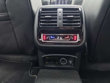 Volkswagen Arteon Fastback Facelifting 2.0 TDI 200KM 2022 Volkswagen Arteon 2.0TDI 200KM R-Line FV23 4Motion Head-up DCC skory Nappa, zdjęcie 27