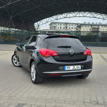 Opel Astra J GTC 1.4 100KM 2013 Opel Astra J 1.4 100KM Selection Manual, zdjęcie 16