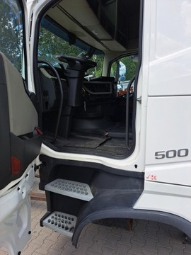 ПОЛНАЯ КАБИНА VOLVO FH 4 EURO 6 GLOBETROTTER 2017 г.