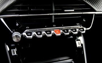 Peugeot 2008 II SUV 1.2 PureTech 130KM 2023 Peugeot 2008 PureTech 130 Allure SS EAT8 2023 Polift SalonPLGwarancja od, zdjęcie 15