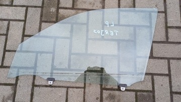 DAIHATSU TERIOS II SKLO (OKNO) LEVÝ PŘEDNÍ