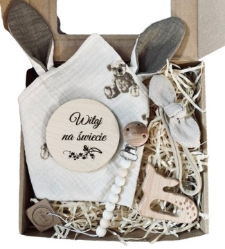 Prezent dla niemowlaka wyprawa narodziny gryzak metryczka baby shower