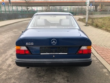 Mercedes W124 Sedan 2.0 105KM 1987 MERCEDES 124 200 OD NOWOŚCI W JEDNYCH RĘKACH 97 TYS PRZEBIEGU REZERWACJA !!, zdjęcie 4