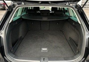 Volkswagen Passat B8 Variant Facelifting 2.0 TDI SCR 150KM 2022 Volkswagen Passat Variant Business Pakiety, FV 23, ACC, Asystenci, Czujni, zdjęcie 9