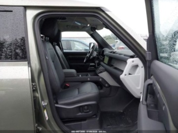 Land Rover Defender IV (L663) 2024 Land Rover Defender 110 P300 2024 2.0 Benzyna 296KM, zdjęcie 9
