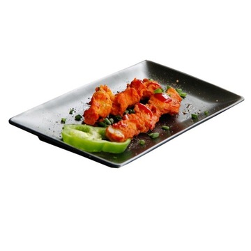 керамическое блюдо с прямоугольной тарелкой, на