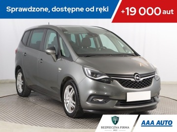 Opel Zafira C Tourer Facelifting 1.6 Turbo 170KM 2019