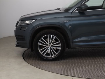 Skoda Kodiaq I SUV 2.0 TDI SCR 200KM 2021 Skoda Kodiaq 2.0 TDI, Salon Polska, 197 KM, 4X4, zdjęcie 14