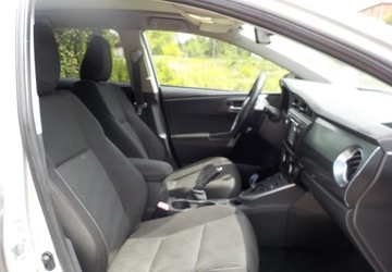 Toyota Auris II 2014 Toyota Auris Okazja 1.8 Hybryda 98KM, zdjęcie 16