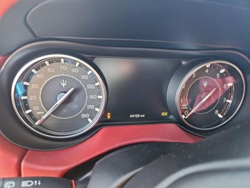Maserati Levante 2022 Maserati Levante Modena 2022 3.0 Benzyna 345KM, zdjęcie 9