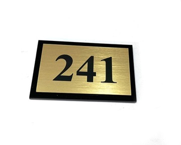 Номер двери, табличка, номер - 9 х 5 см.