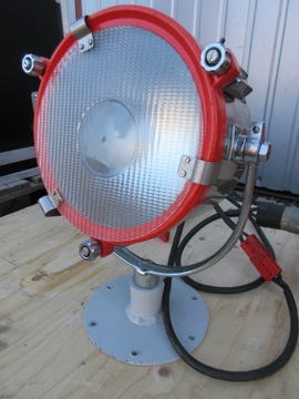 СИГНАЛЬНАЯ ЛАМПА ФРАНЦИС С ГЕНЕРАТОРОМ BRIGGS & STRATTON