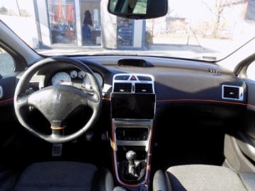 Peugeot 307 II Hatchback 2.0 16V 140KM 2005 Peugeot 307 BIALOLEKA 2.0 Benzyna LPG (140 KM), 2005r. prod. KOMIS TYSI, zdjęcie 4