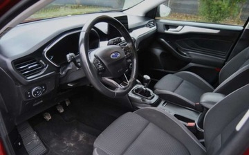 Ford Focus IV Hatchback 1.0 EcoBoost 100KM 2019 Ford Focus GWARANCJA, 2019, 1.0 Na lancuchu Niski przebieg, Bogate wyposaz, zdjęcie 4