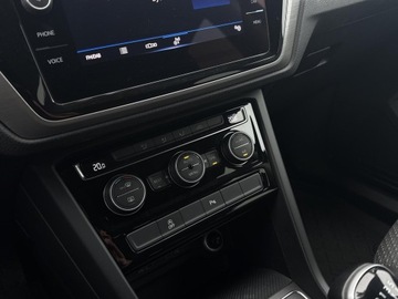 Volkswagen Touran III 1.5 TSI EVO 150KM 2020 Volkswagen Touran 1.5 TSI / 150KM, HAK, Salon Pols, zdjęcie 16