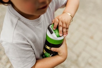 Butelka ze słomką dla dzieci KAMBUKKA LAGOON 400ml na wodę wolne od BPA