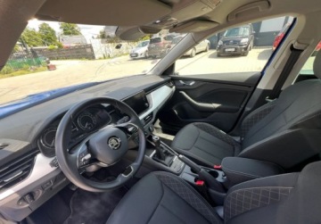 Skoda Kamiq Crossover 1.0 TSI 95KM 2021 Skoda Kamiq Kamera Multimedia Klimatyzacja Benzyna 95KM, zdjęcie 8