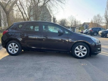 Opel Astra J GTC 1.4 Turbo ECOTEC 140KM 2015 Opel Astra Opel Astra 1,4 Benzyna Automat Klimatyzacja Zamiana 1.4 Benzyna, zdjęcie 11